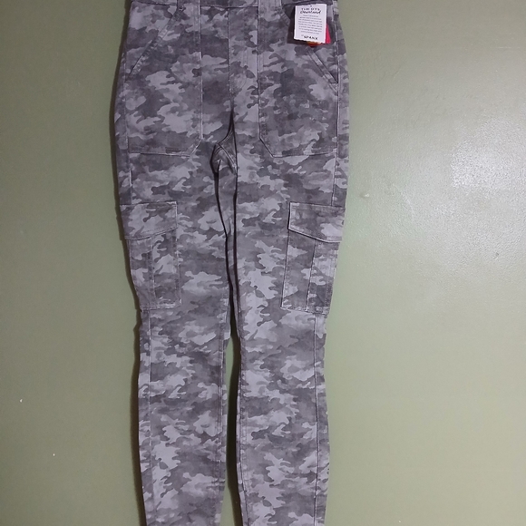 SPANX Stone Wash Camo PrintPull On Jean-ish Leggings Pants Ankle Size Small - Picture 16 of 16